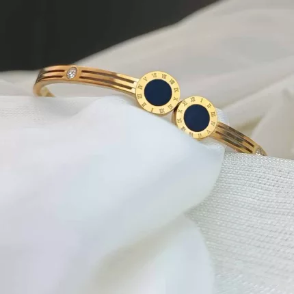 خرید و قیمت انواع دستبند دخترانه چفتی اسپرت برند بولگاری استیل طلایی